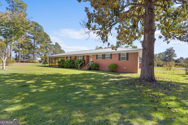 Building Photo - 202 Laurel Dr