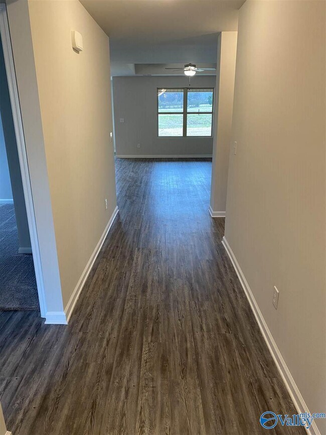 Foto del edificio - 7446 Chaco Street SE