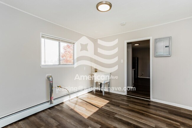 Foto del edificio - 24553 Flower Ave