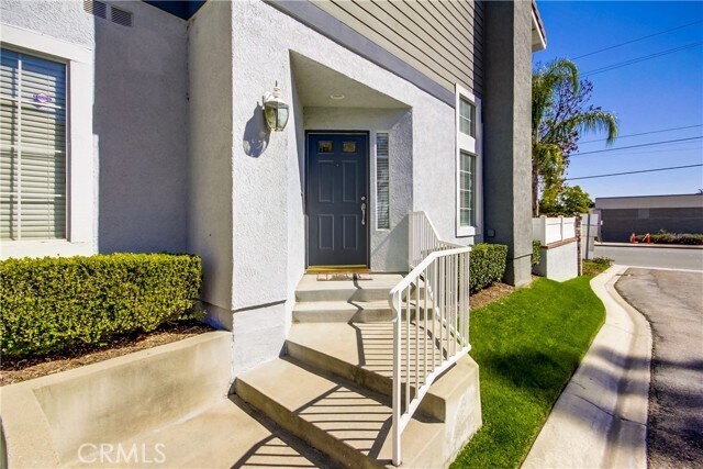 Building Photo - 1068 English Oaks Pl