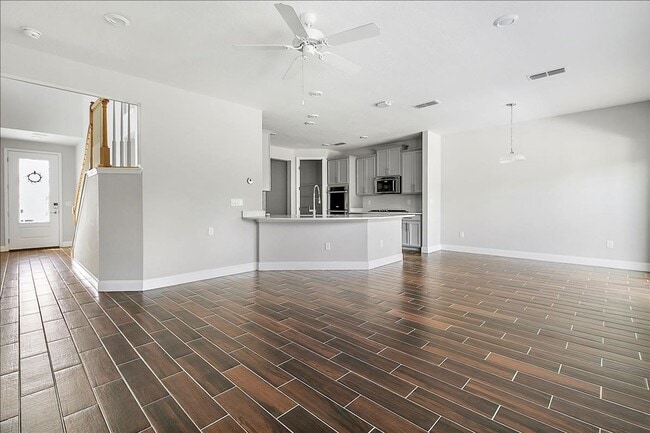 Building Photo - Beachwalk Home For Rent! Access to FULL Amenities!