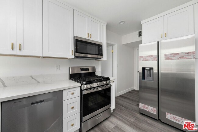 Foto del edificio - 8918 Cadillac Ave