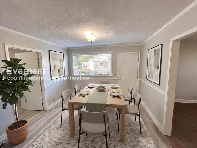 Foto del edificio - 212 New Shackle Island Rd