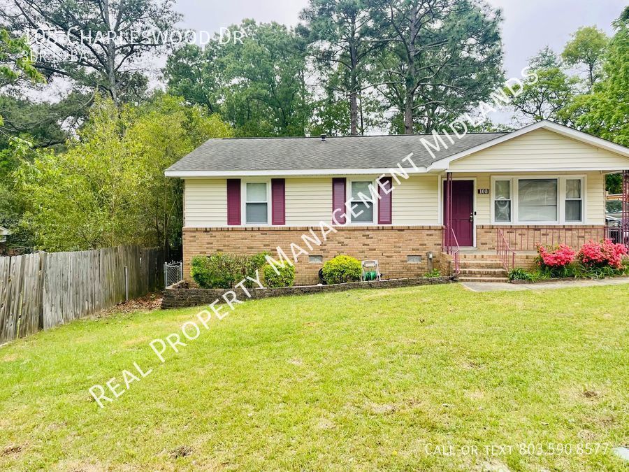 Primary Photo - Lovely Home in Charleswood! Apply Now!