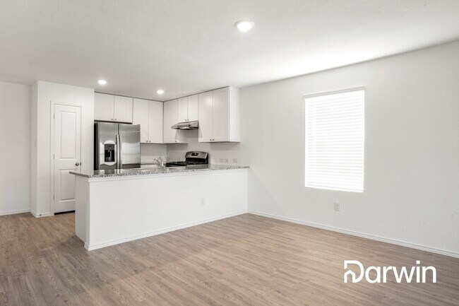 Foto del edificio - 1072 Elegance Dr