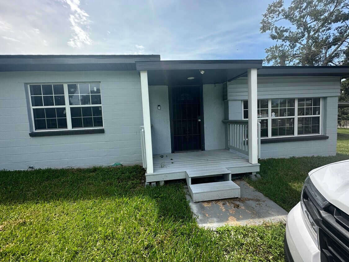 Foto principal - 5636 Kennedy Hills Dr