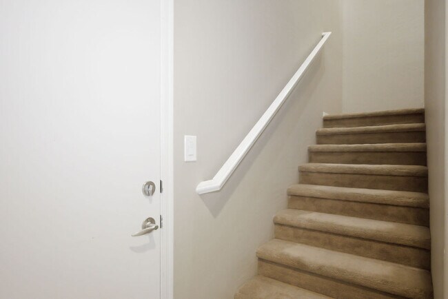 Foto del edificio - 6655 Flaminian Ln