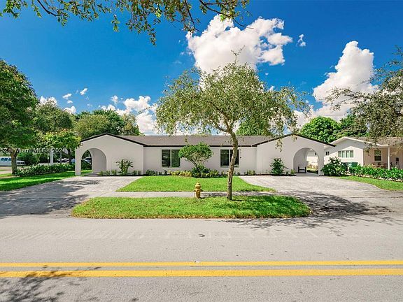 Building Photo - 11690 SW 81st Rd