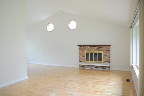 Primary Photo - 16910 70th Ave NE