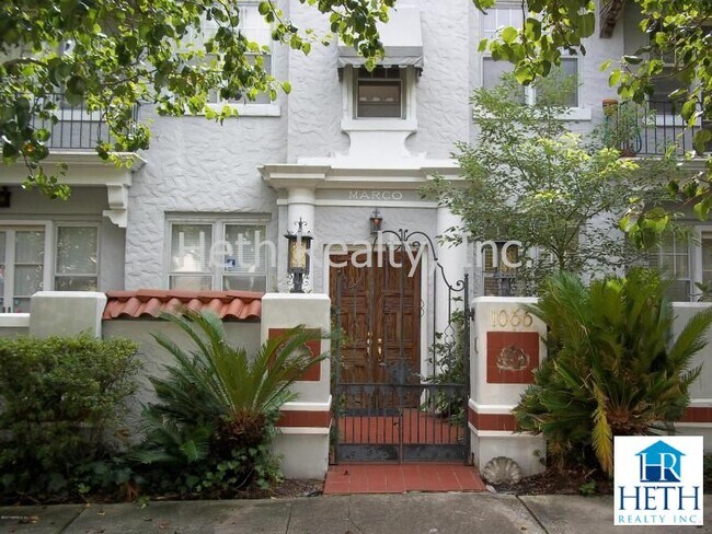 Building Photo - Historic San Marco Area