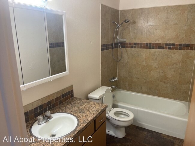 Building Photo - 2 br, 1 bath House - 323 5th Street