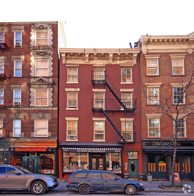 Building Photo - 634 Hudson St