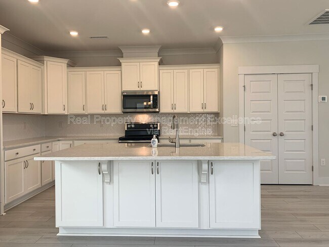 Foto del edificio - 150 Steppe Wy