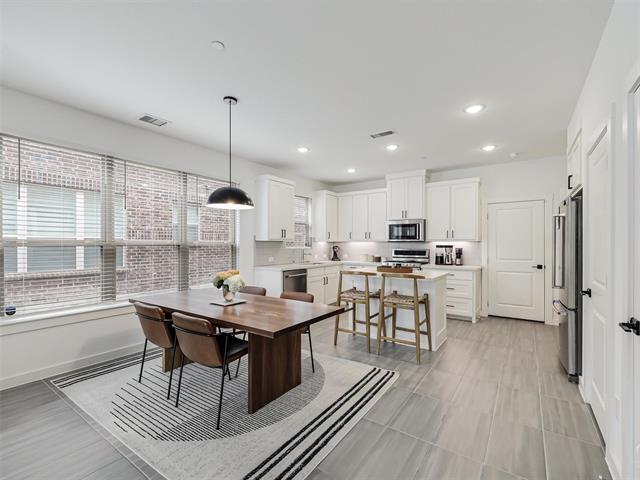 Foto del edificio - 5912 Ridgeline Dr