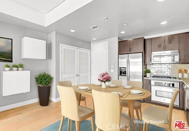 Foto del edificio - 4211 Redwood Ave