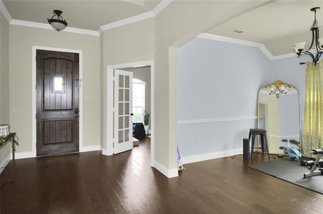 Building Photo - 3008 Waterglen Dr