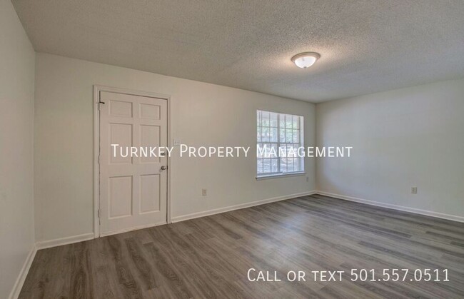 Building Photo - 9012 Tanya Dr