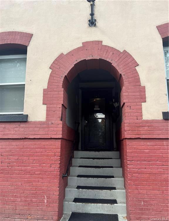 Foto del edificio - 103 Wickham Ave