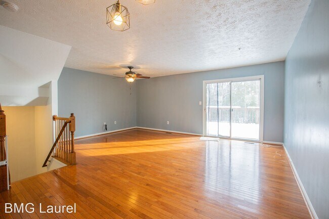 Building Photo - 3 br, 3.5 bath House - 323 Rock Springs Ct