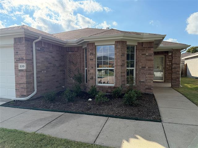 Foto del edificio - 220 Bonsai Dr