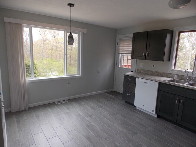 Foto del edificio - 115 Minechoag Heights