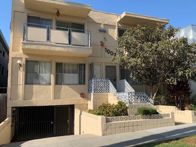 Foto del edificio - 1007 N Laurel Ave