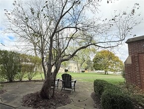 Building Photo - 1-41C E 8th St