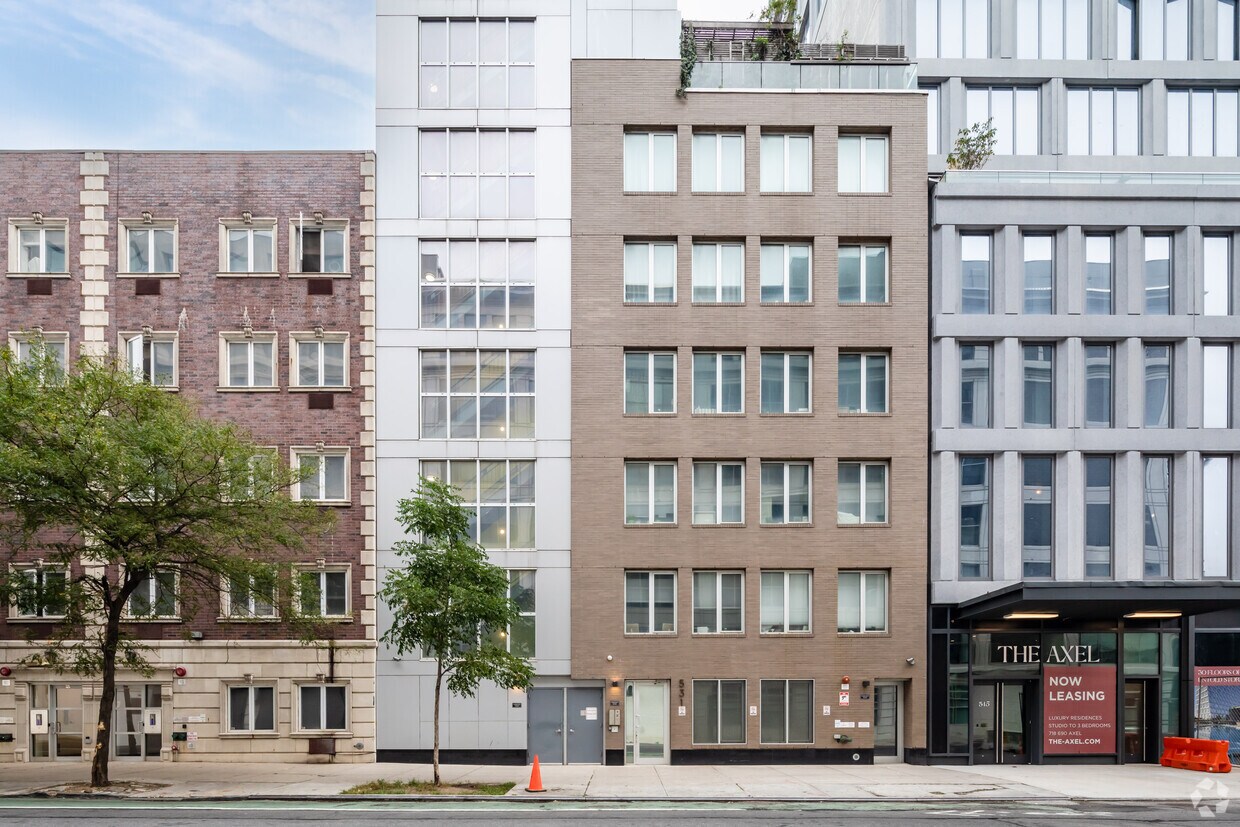 Building Photo - 531 Vanderbilt Ave