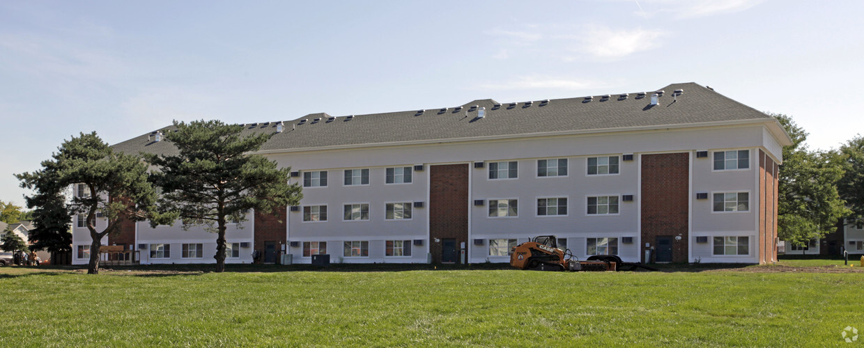 Foto del edificio - Newport Apartments