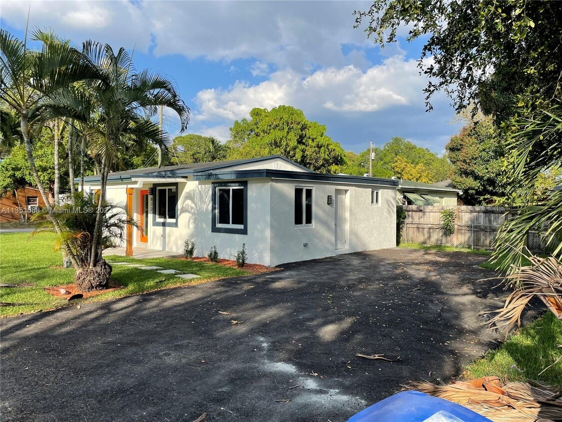 812 NW 19th Ave, Fort Lauderdale, FL 33311 House for Rent in Fort