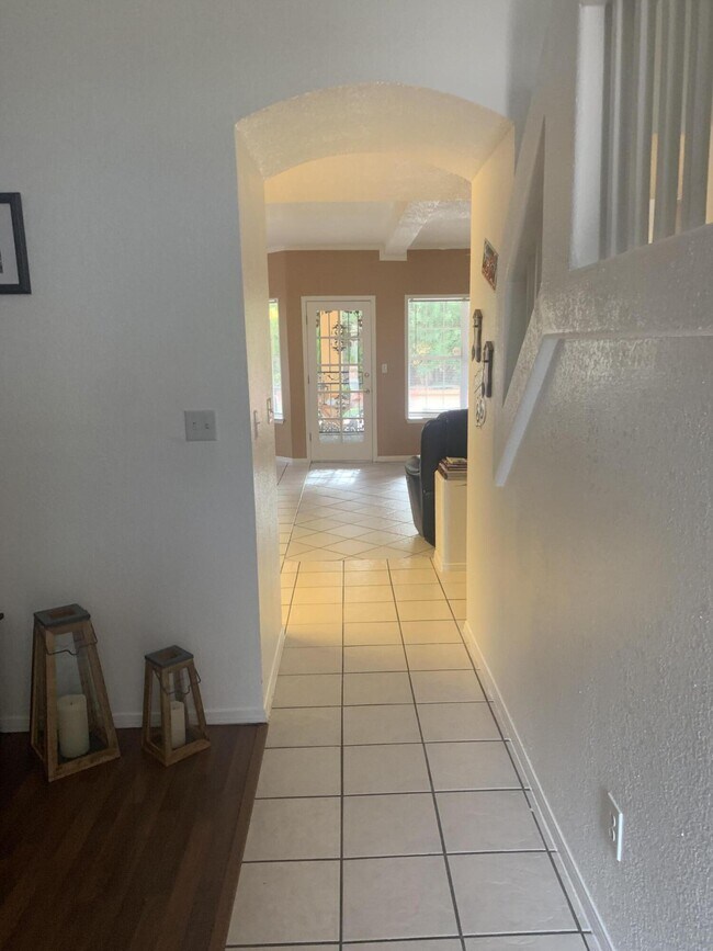 Foto del edificio - 2021 Shadow Ridge Dr