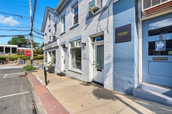 Foto del edificio - 3 Spring St