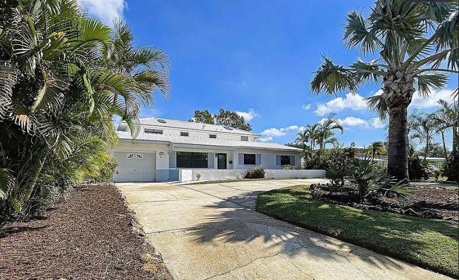 Foto principal - 2945 68th St N
