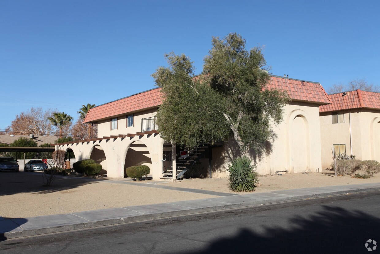 Primary Photo - 1705 Cordoba Ln
