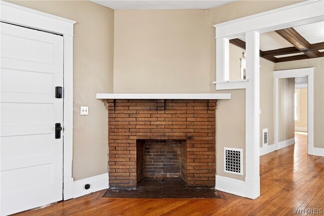 Foto del edificio - 76 Vernon Pl