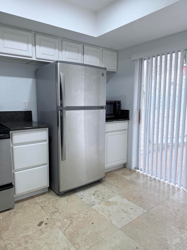 Foto del edificio - 9640 Oakburst Ln