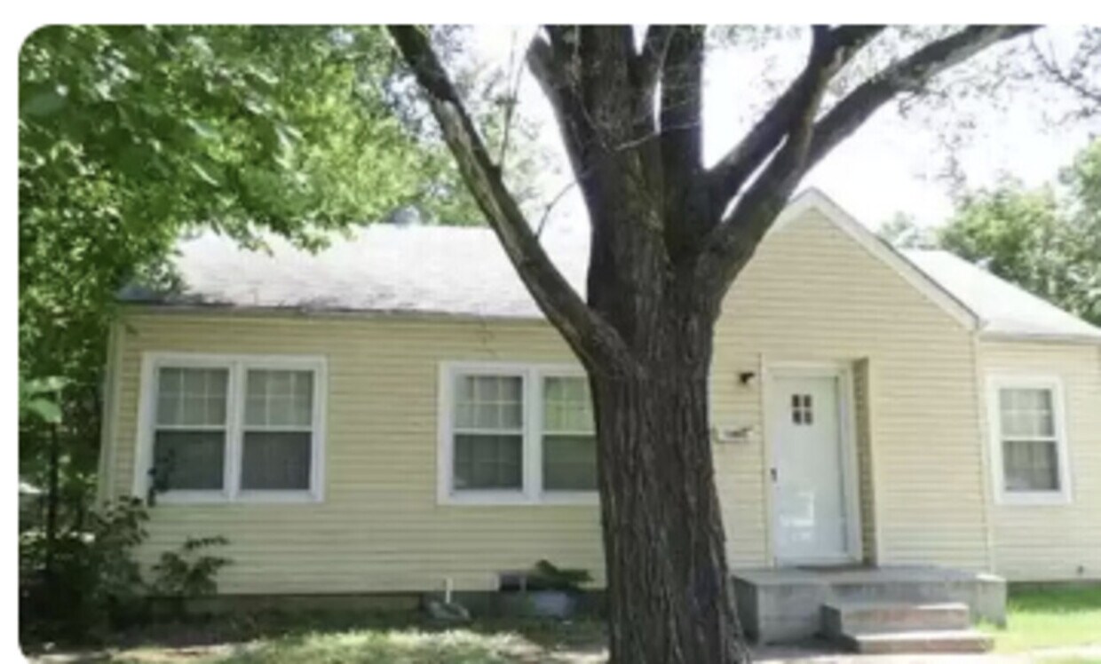 Building Photo - 1038 N Terrace Drive, Wichita