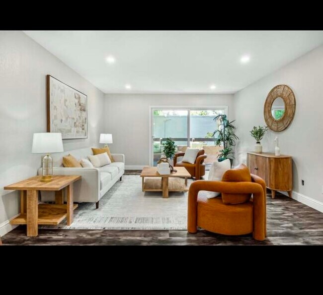 Foto del edificio - 310 Tradewinds Dr