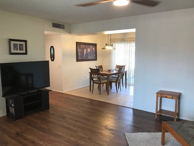 Building Photo - 9817 W Amber Trl