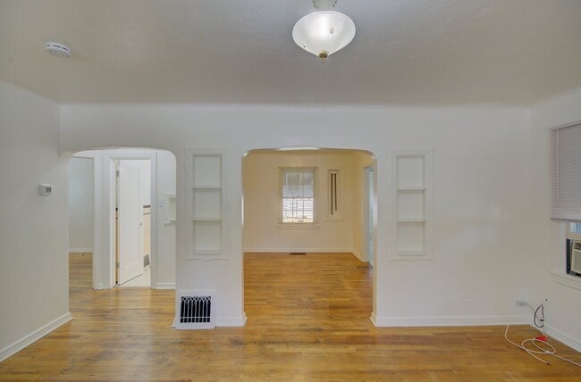 Photo - 2410 S Williams St House