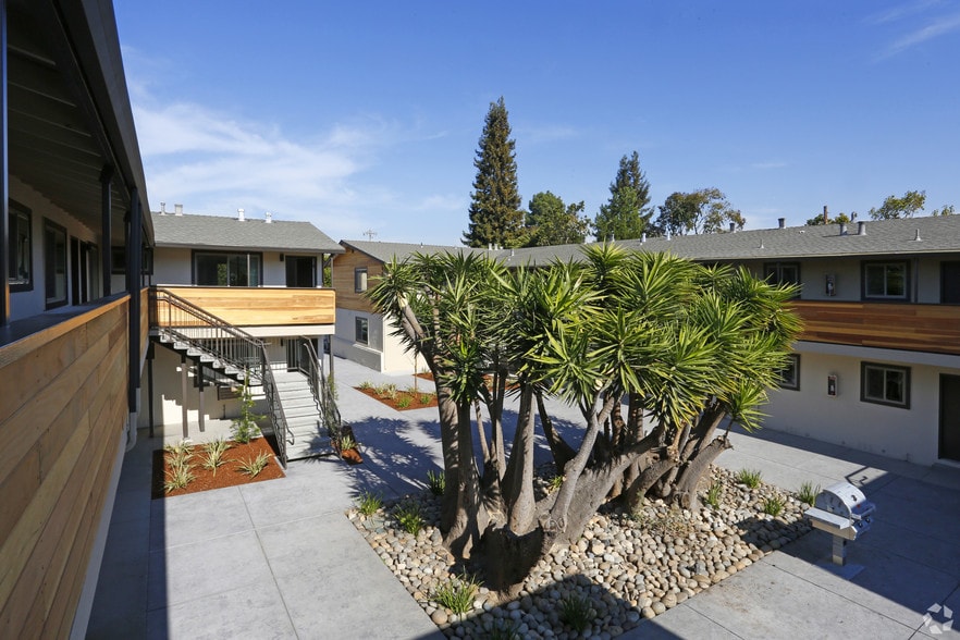 Velocity At Lawrence Station Rentals Santa Clara, CA