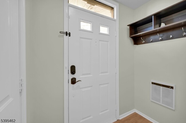 Building Photo - 11 Timothy Ct