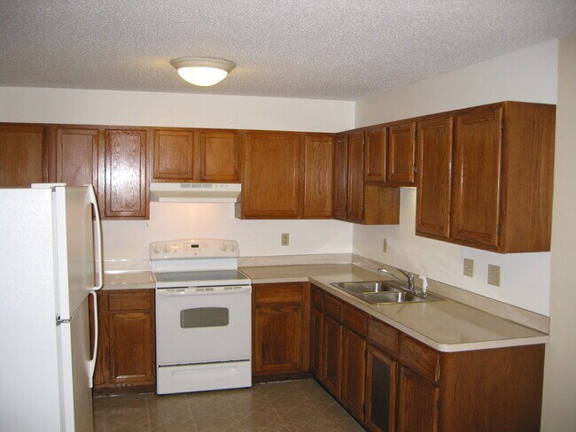 Foto del edificio - 1156 Cheery Ln NE