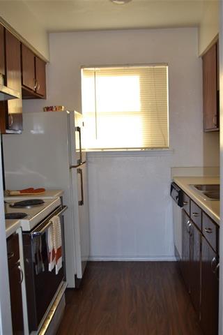 Foto del edificio - 2526 W Prairie St