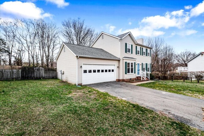 Foto del edificio - 10704 Live Oak Ct