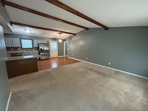Building Photo - 1108 Raleigh Ct