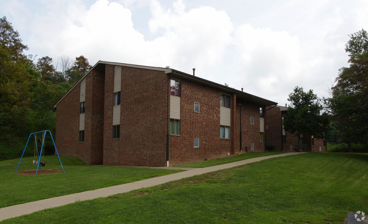 Primary Photo - Belvedere Acres Apartments