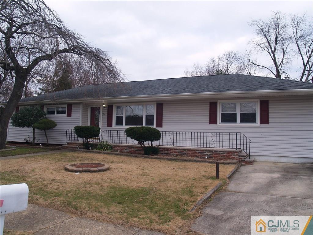 Primary Photo - 34 Steinhardt Ave