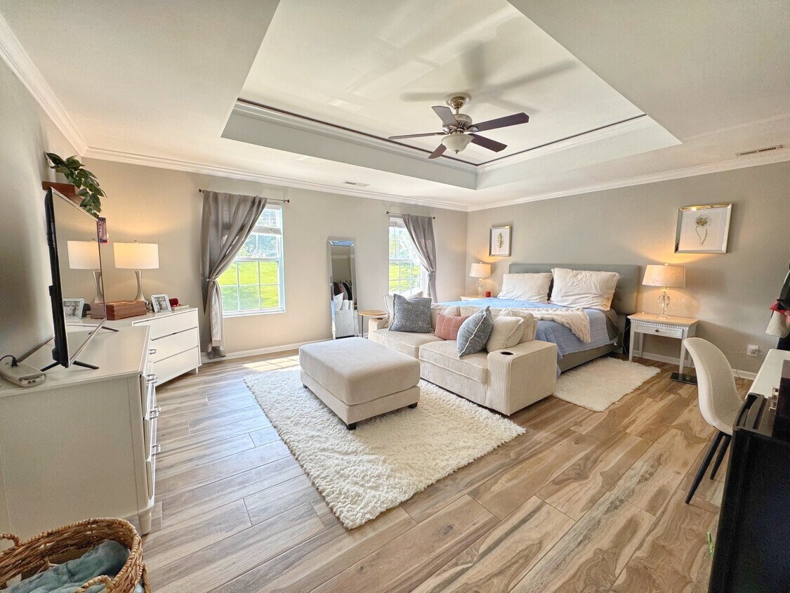 Foto principal - 105 Willow Bend Dr