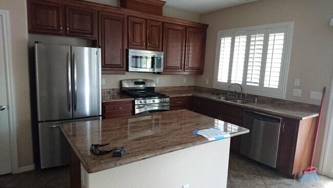 Building Photo - 11224 Vine Creek Pl